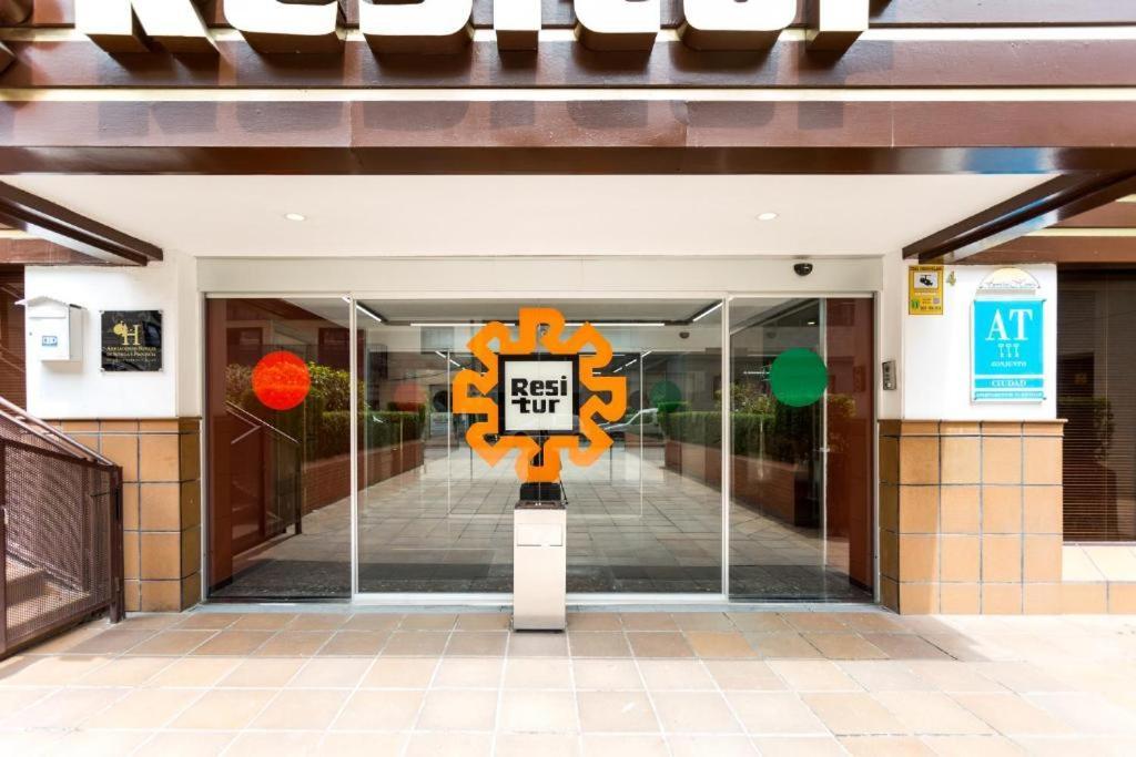 Triana In Hotel 24H Sewilla Zewnętrze zdjęcie